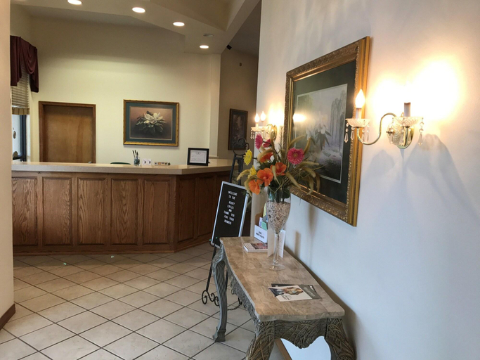 Public Area, Rocky Creek Inn, George