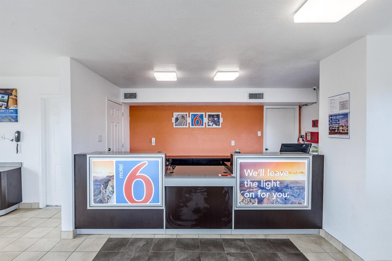 Public Area 2, Motel 6 Fort Worth, TX - Convention Center, Fort Worth