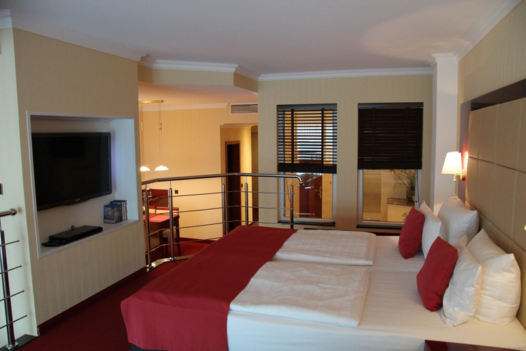 Bedroom 3, Hotel Amaris, Bremerhaven