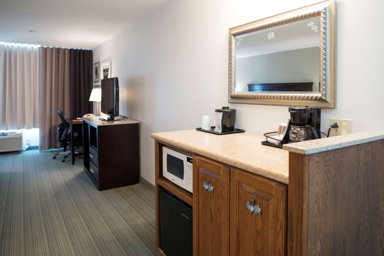 Bedroom 3, Country Inn Suites By Radisson Effingham Il, Effingham