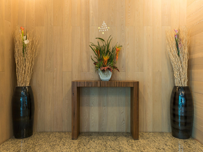 Public Area 5, Bb Garden Resort, Din Dang