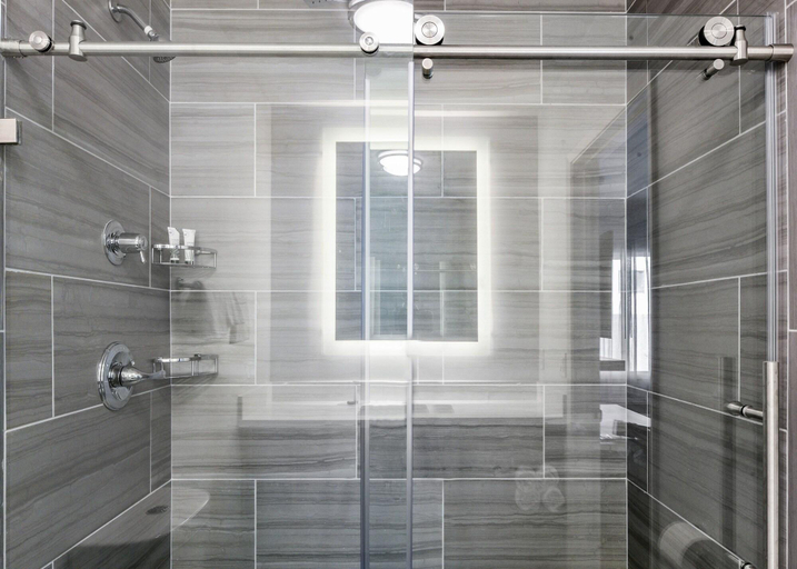 Bathroom 4, Parkside Inn Anaheim, Orange