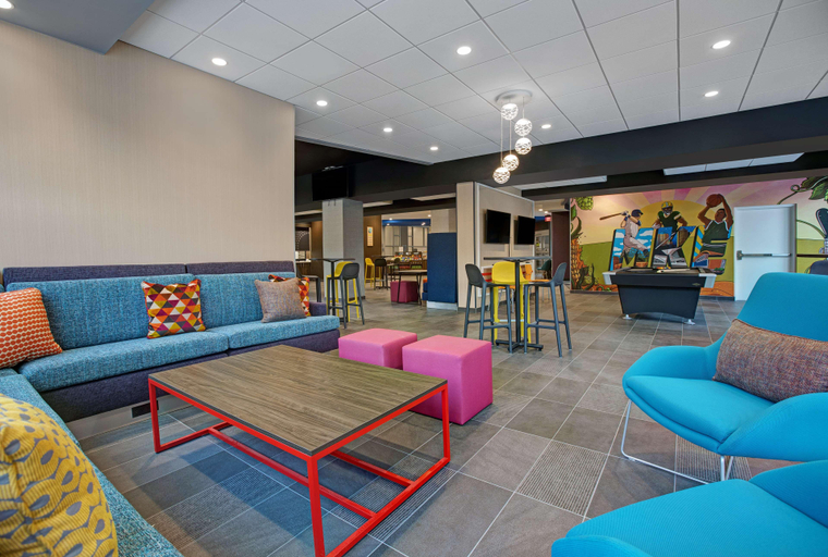 Public Area 2, Home2 Suites by Hilton Milwaukee Downtown, Milwaukee
