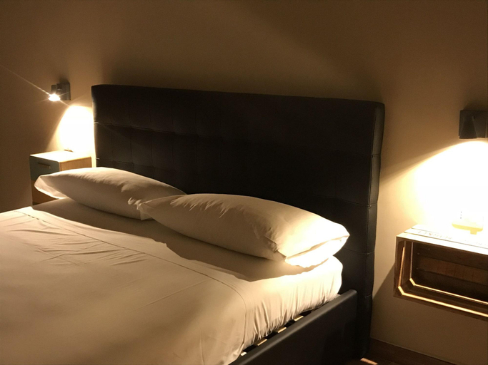 Bedroom 3, Terrazza Carlo terzo, Napoli