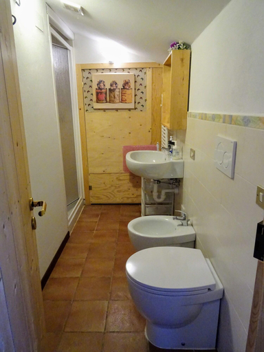 Bathroom 5, Le Mimose B&B, Florence