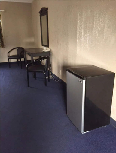Bedroom 3, Highland Park Motel, Los Angeles