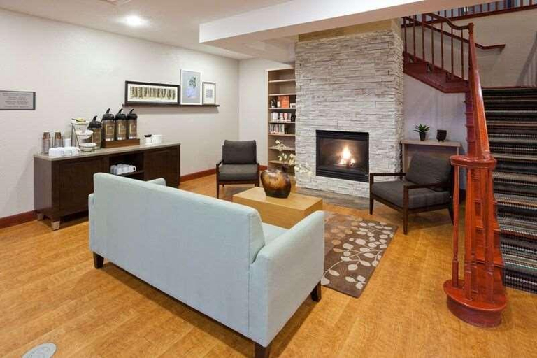 Public Area 2, Country Inn & Suites by Radisson, Willmar, MN, Kandiyohi