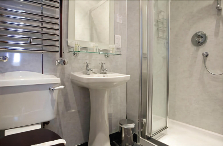 Bathroom 3, The Ship Inn, Aberdeenshire