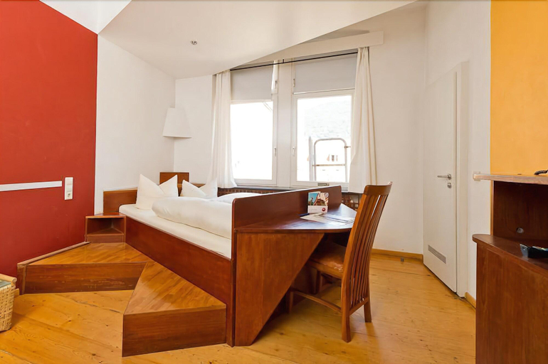 Bedroom 3, Hotel Monpti, Heidelberg