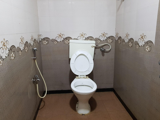 Bathroom 3, Hexa Sai Residency, Mumbai Suburban