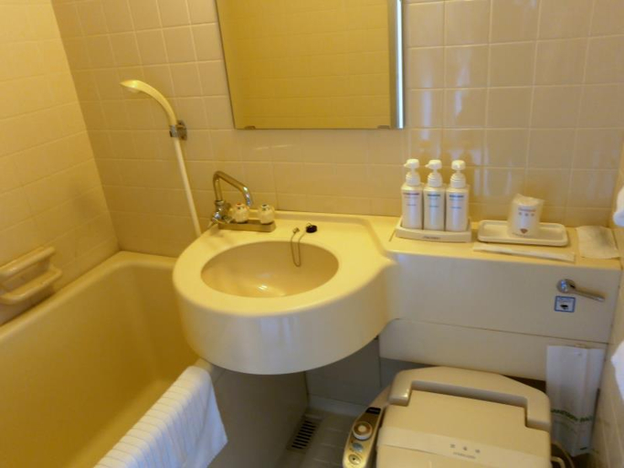 Bathroom 5, Marroad Inn Hachioji, Hachiōji