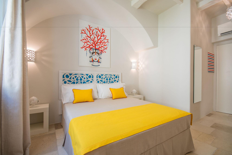 Bedroom 4, Palazzo Maringelli, Bari