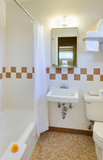 Bathroom 5, Sunset Motel, Torrance