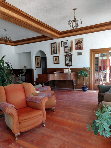 Public Area 2, Winnedumah Hotel, Inyo