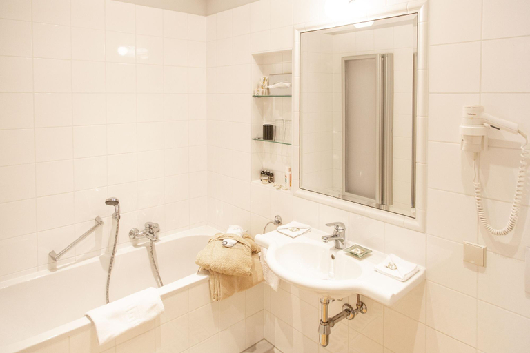 Bathroom 4, Villa Bulfon, Villach Land