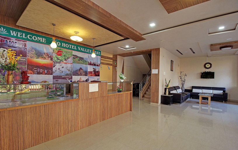 Public Area 2, Hotel Valley Nest, Satara