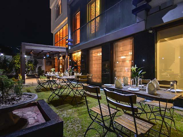 Food & Drinks 4, Batra Hotel and Residences, Srinagar
