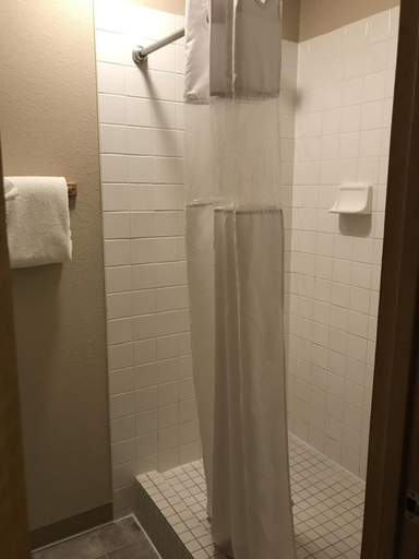 Bathroom 4, Lakeshore Inn & Suites, Anchorage