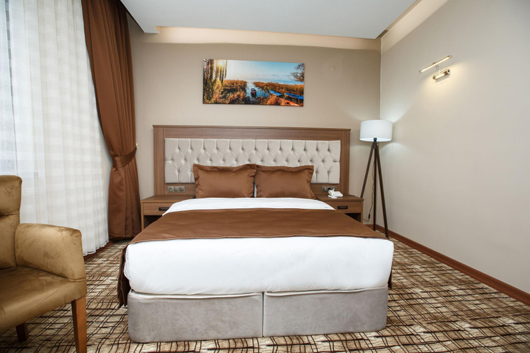 Bedroom 3, Grand Mela Hotel, Maçka