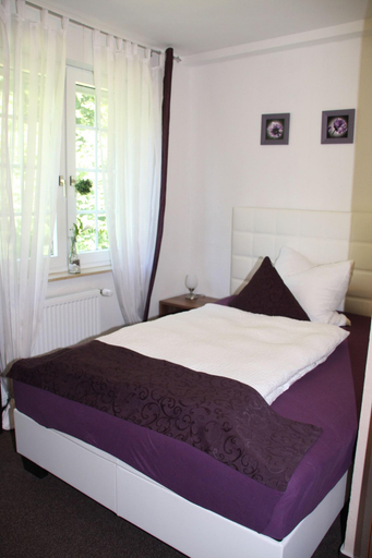 Bedroom 4, Hotel Restaurant Hubertushof, Paderborn
