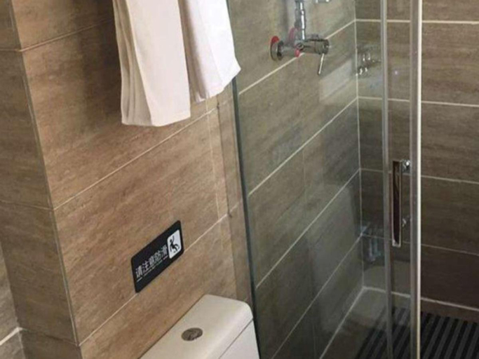 Bathroom 3, 7 Days Inn (Hegang Jinguang Building), Hegang