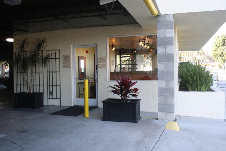 Public Area 3, Airport Inn, San Mateo