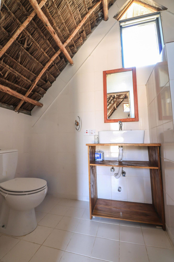 Bathroom 4, Yellow Card Apartment & Bungalow, Kusini