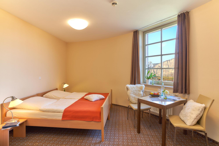 Bedroom 4, Ebernburg, Bad Kreuznach