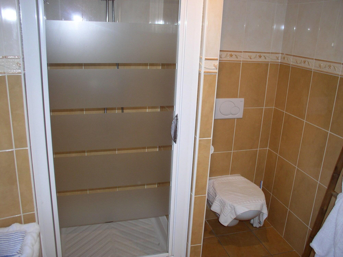 Bathroom 5, Auberge de bel air, Finistère