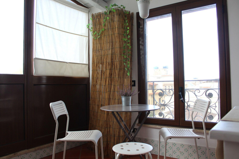 Public Area, Alma Nua, Palermo