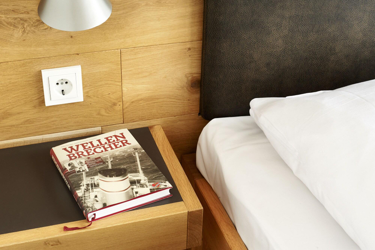 Bedroom 3, Im-Jaich OHG Hotel Bremerhaven, Bremerhaven