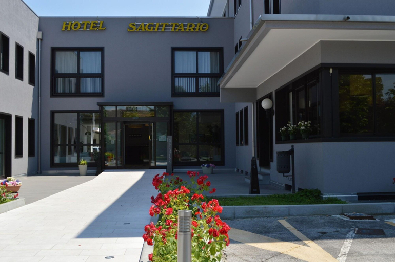 Exterior & Views 2, Hotel Sagittario, Padua