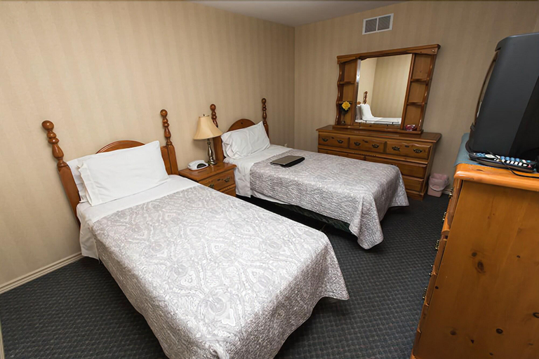 Bedroom 2, Rainbow Bed & Breakfast, Niagara
