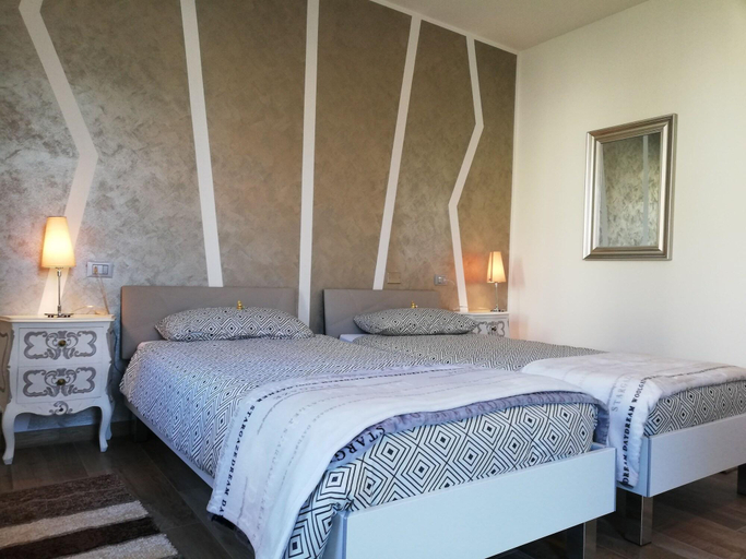 Bedroom 3, Villa Peler, Verona