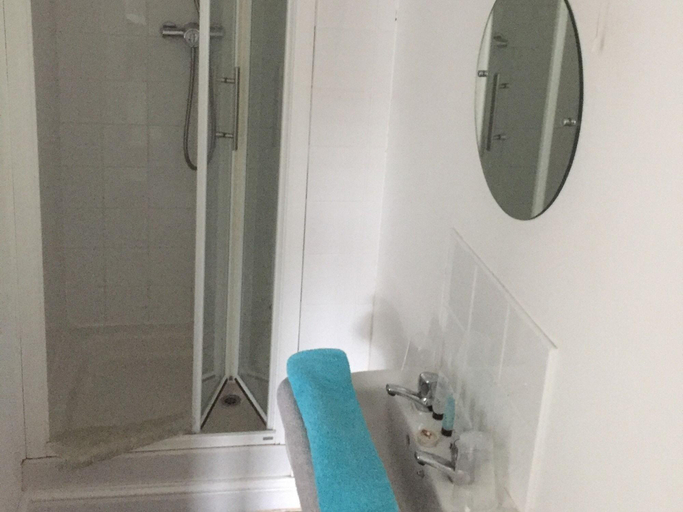 Bathroom 4, The Watergate Inn, York