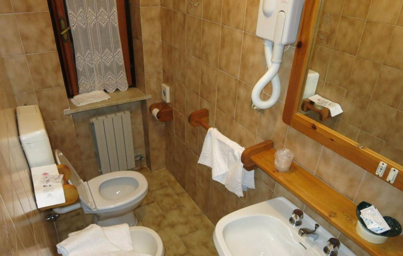 Bathroom 4, Hotel Col Serena, Aosta