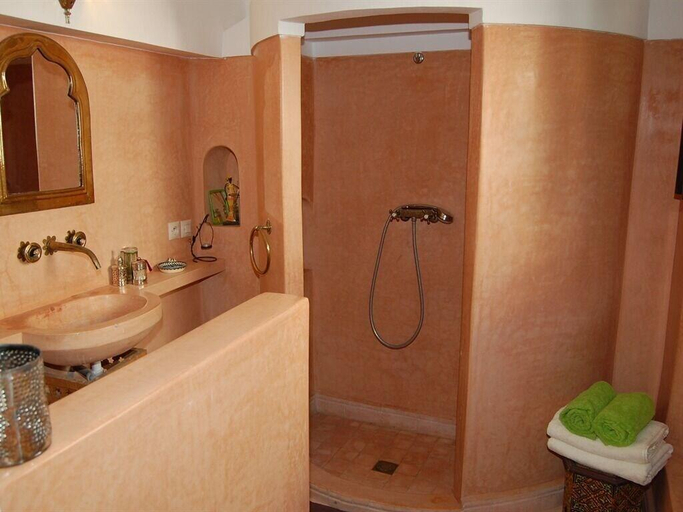 Bathroom 4, Riad Jnan El Cadi, Marrakech