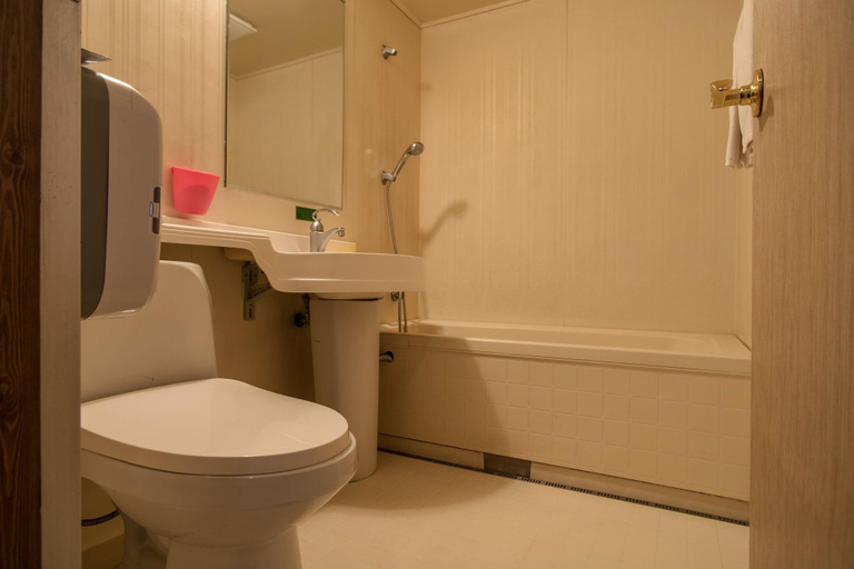 Bathroom 4, Jeju Gaia Hotel, Jeju