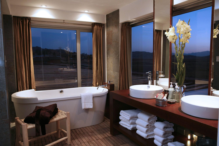 Bathroom 4, Titilaka Hotel, Puno