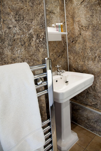 Bathroom 4, The Tormaukin Hotel, Perthshire and Kinross