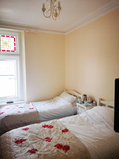 Bedroom 3, Durham House, Devon