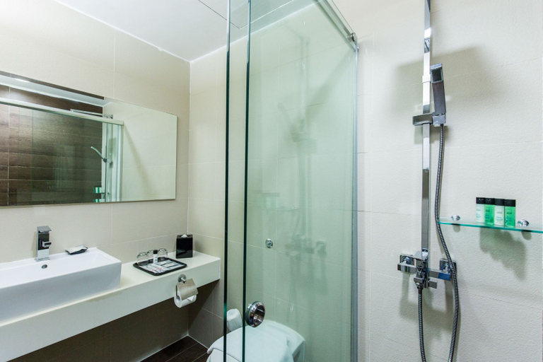 Bathroom 4, Village Hotel Bugis by Far East Hospitality, Singapore