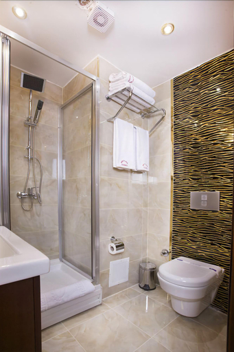Bathroom 4, New City Hotel, Şişli
