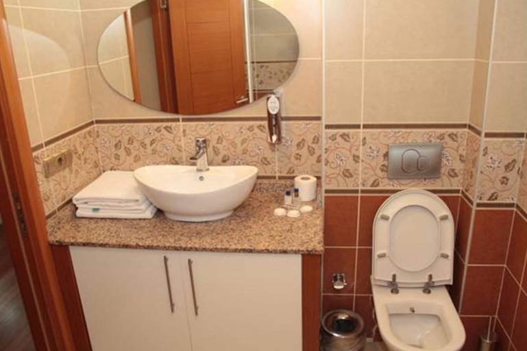Bathroom 5, BC Burhan Cacan Hotel & Spa & Cafe, Beşiktaş