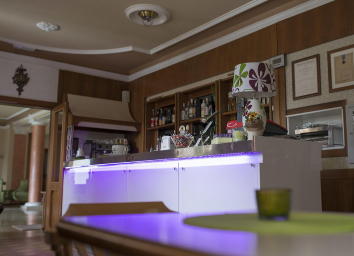 Public Area 2, Hotel Du Lac, Trento