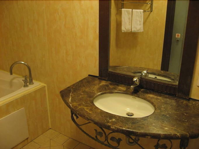 Bathroom 4, Star Business Motel, Yulin