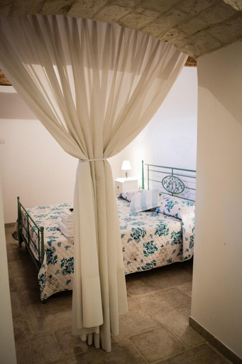 Bedroom 3, Trulli Donna Isabella, Bari