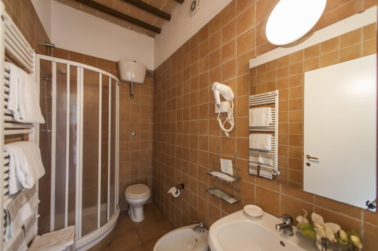Bathroom 4, Villa Tuscany Siena, Siena