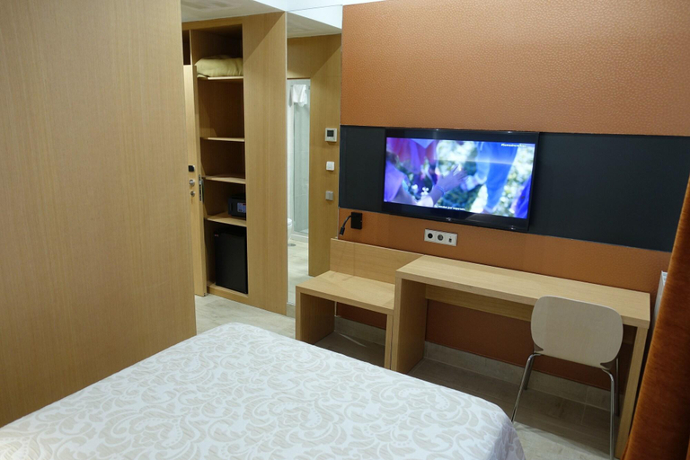 Bedroom 3, Hostal Cervelo, Madrid