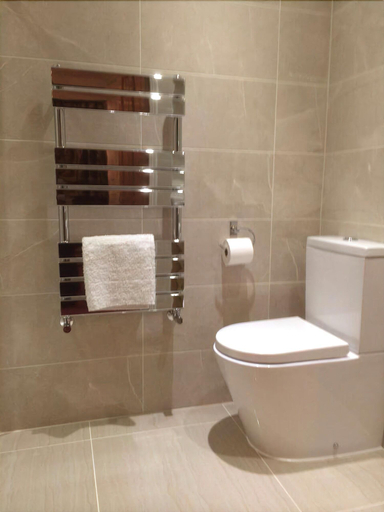 Bathroom, LA B and B Guest Accommodation, West Sussex